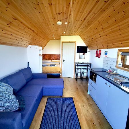 Hôtel Gowanview Glamping à Banff Extérieur photo