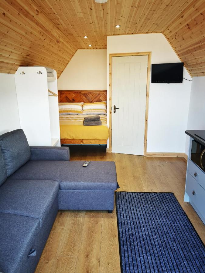 Hôtel Gowanview Glamping à Banff Extérieur photo
