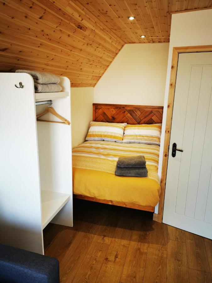 Hôtel Gowanview Glamping à Banff Extérieur photo