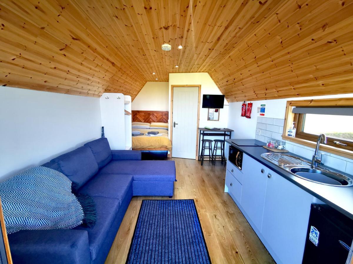 Hôtel Gowanview Glamping à Banff Extérieur photo